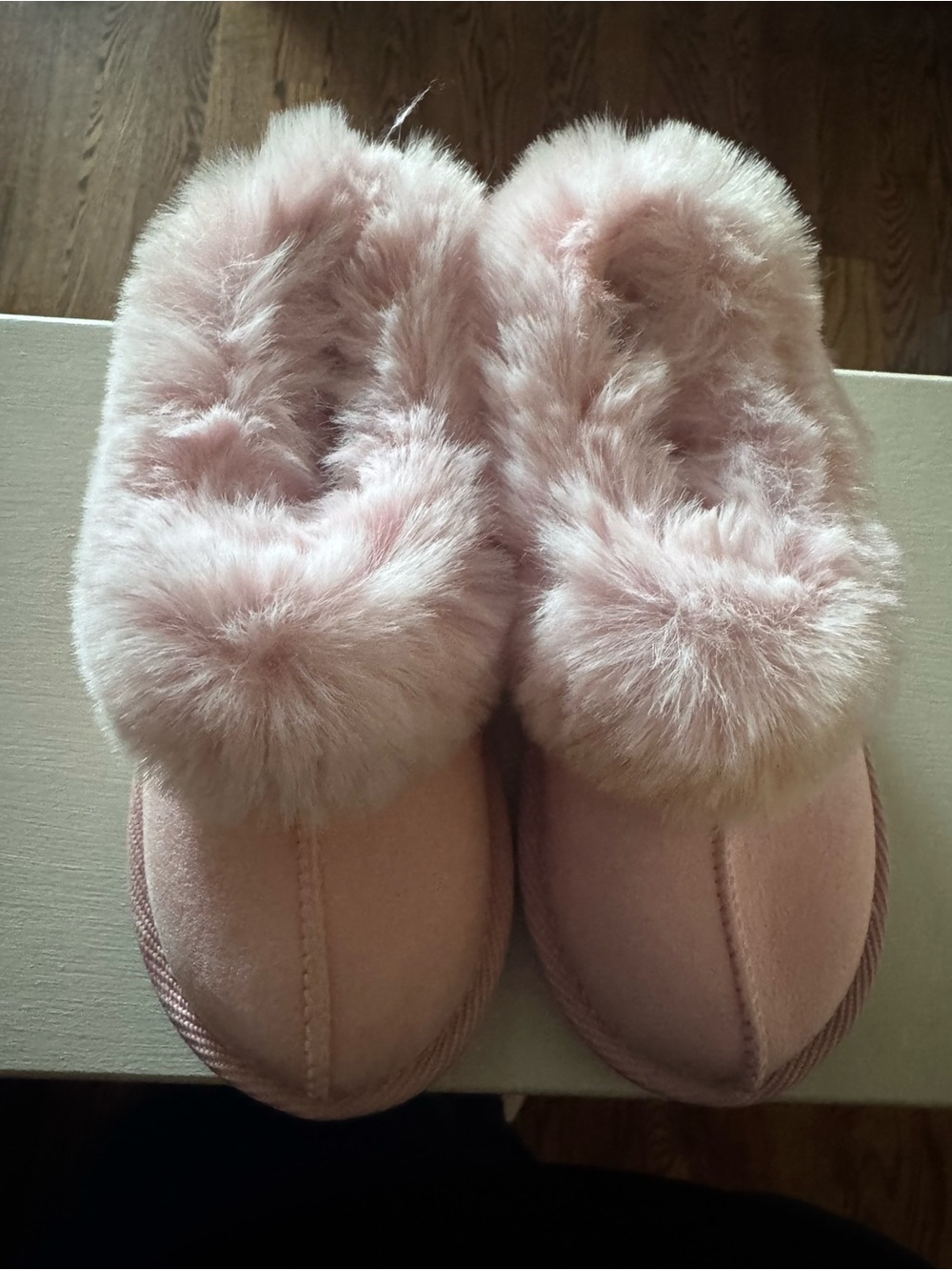 Source Unknown Pink Plush Faux-Fur Kids Slippers - Picture 2 of 3
